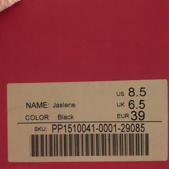 Black Faux Leather 5” Pump w/ Double Ankle Strap w/ Lock & Key detail BRAND NEW - Picture 4 of 4